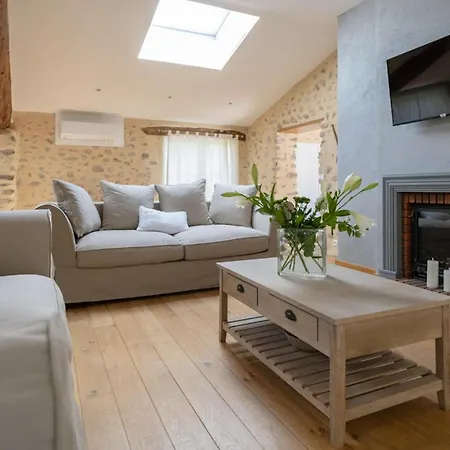 2 Bedroom Stunning In Casa vacanze